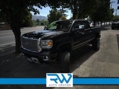 2017 GMC Sierra 2500HD Denali