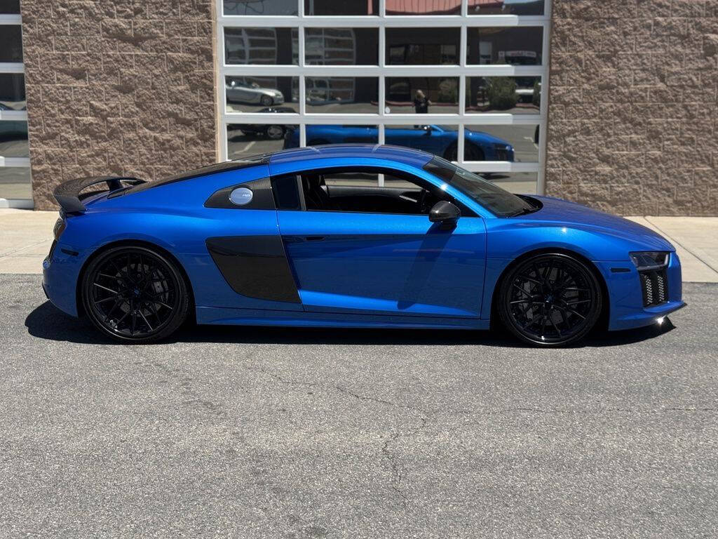 2017 Audi R8 4