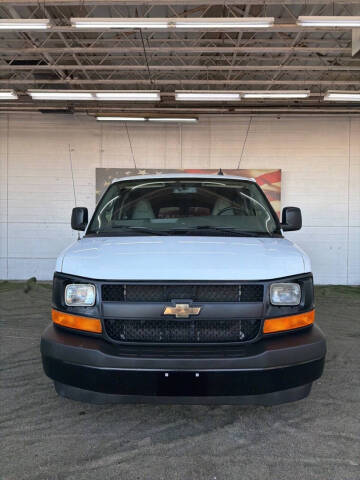 2017 Chevrolet Express LS 3500