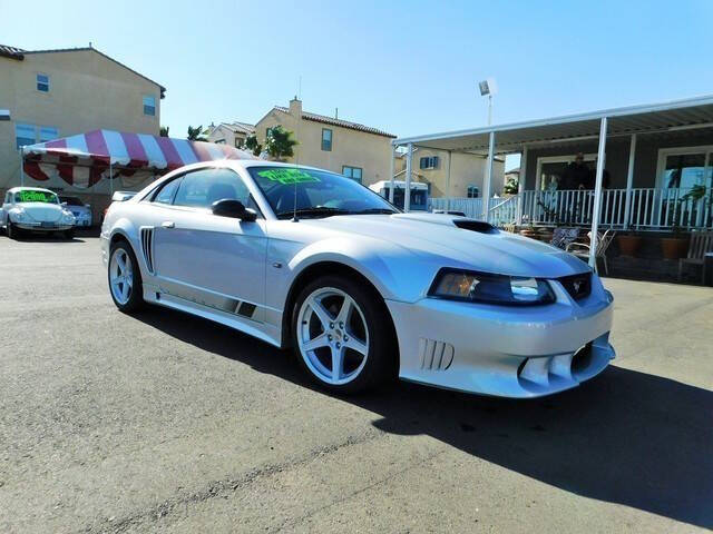 2004 Ford Mustang GT Deluxe