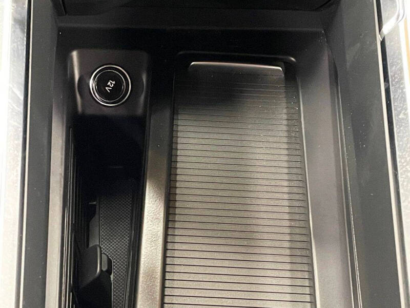 2021 Audi e-tron quattro Premium Plus