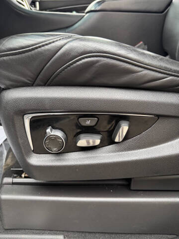 2017 Cadillac Escalade Platinum