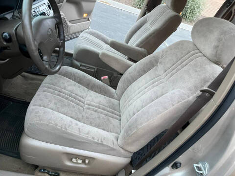 2002 Toyota Sienna XLE