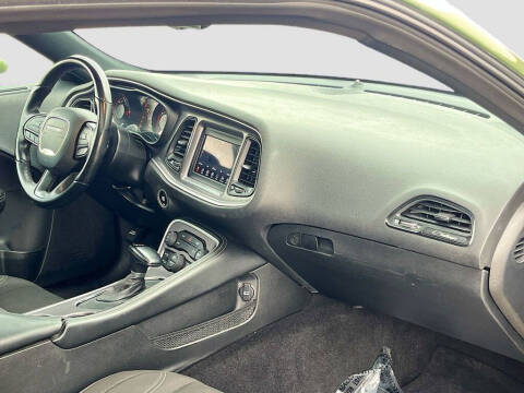 2022 Dodge Challenger SXT