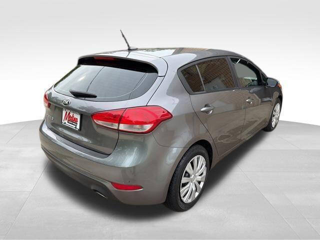 2016 Kia Forte5 LX