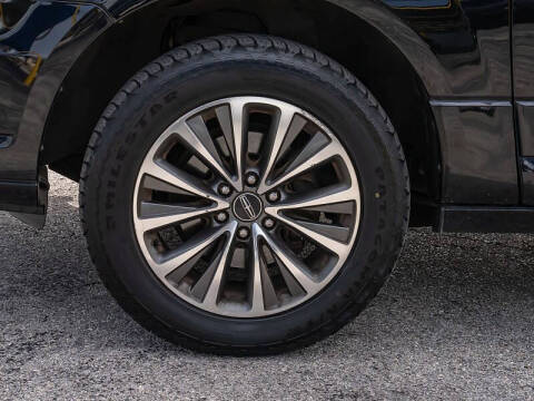 2017 Lincoln Navigator L Select