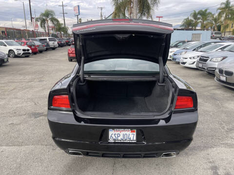 2011 Dodge Charger SE