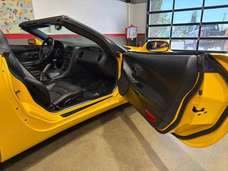 2004 Chevrolet Corvette