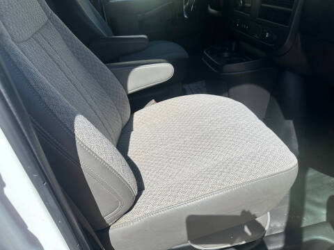 2018 Chevrolet Express 2500