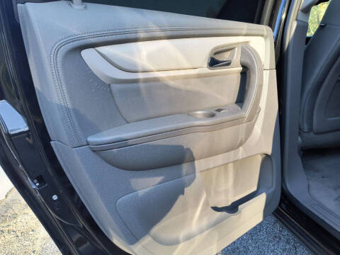 2017 Chevrolet Traverse LT