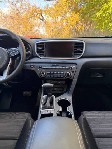 2022 Kia Sportage LX