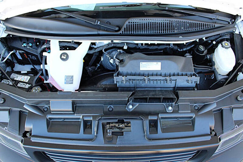 2025 GMC Savana 2500