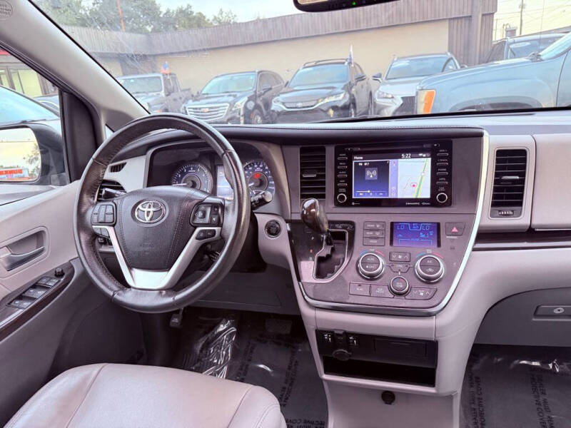 2018 Toyota Sienna