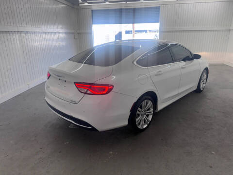 2015 Chrysler 200 Limited