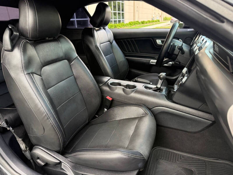 2020 Ford Mustang EcoBoost Premium