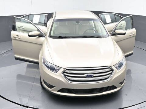 2017 Ford Taurus SEL