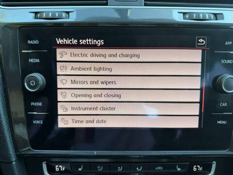 2019 Volkswagen e-Golf SE