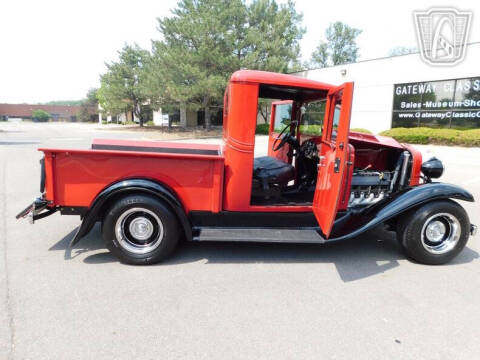 1933 Chevrolet Apache