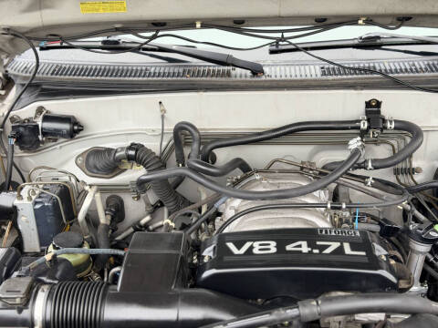 2002 Toyota Sequoia SR5