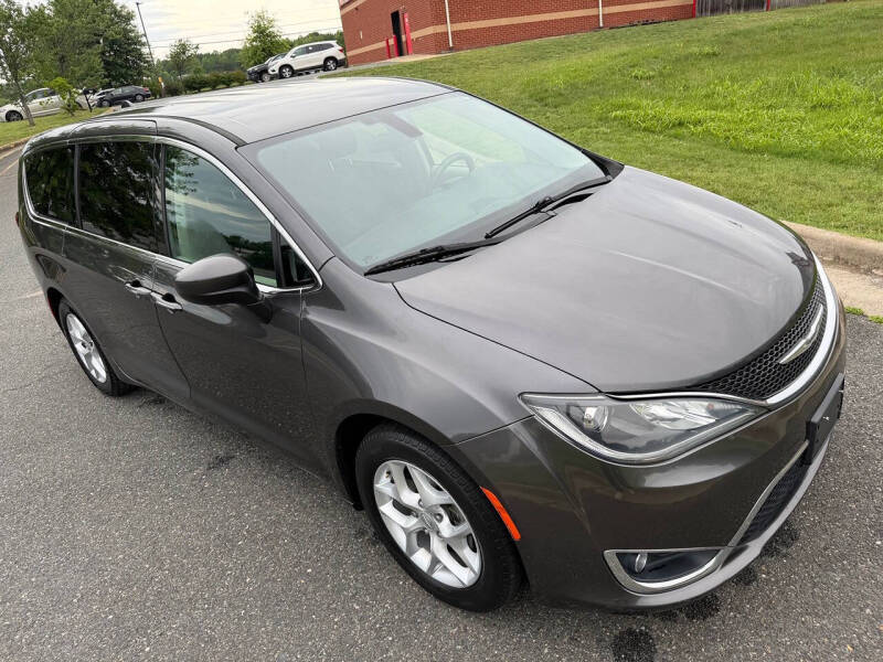 2017 Chrysler Pacifica Touring Plus
