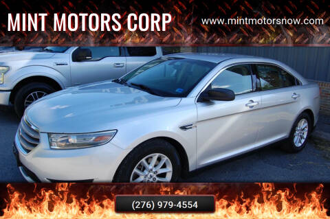 2013 Ford Taurus SE
