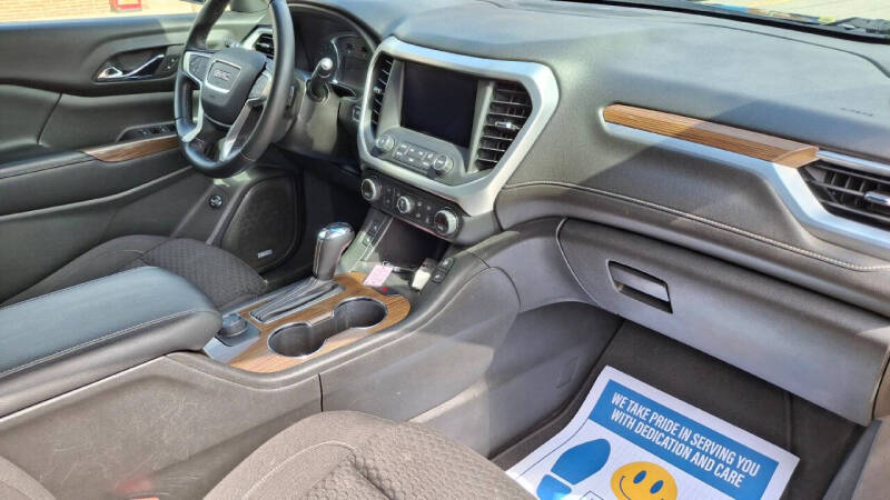 2018 GMC Acadia SLE-2