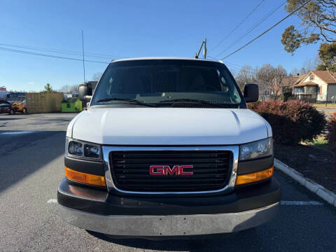 2022 GMC Savana 2500