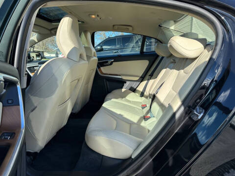 2018 Volvo S60 T5 Inscription Platinum