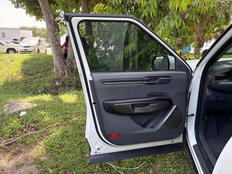 2024 Kia EV9 Light Long Range
