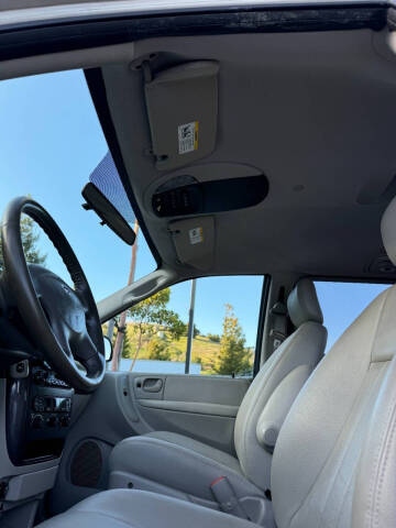 2005 Dodge Grand Caravan SXT