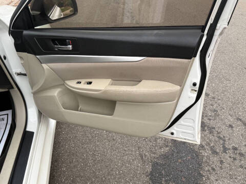 2014 Subaru Legacy 2.5i