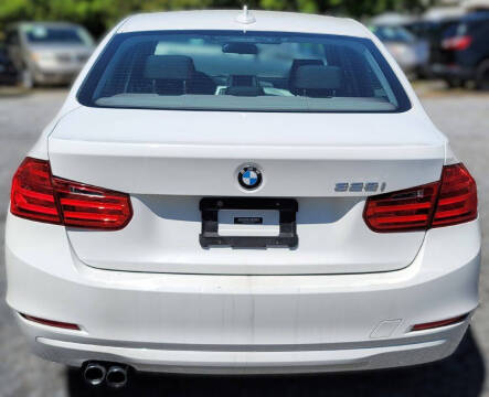 2012 BMW 3 Series 328i