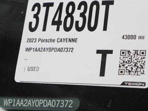 2023 Porsche Cayenne Platinum Edition