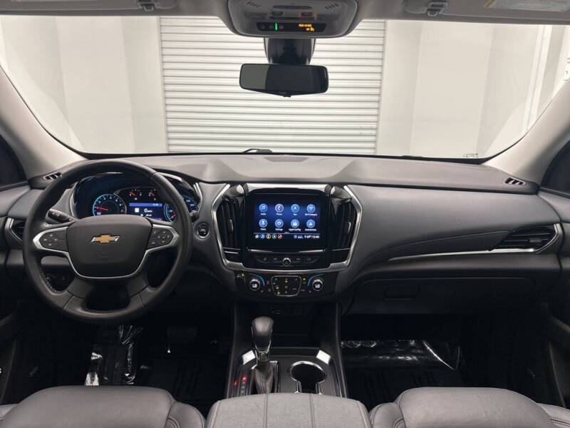 2021 Chevrolet Traverse LT Leather