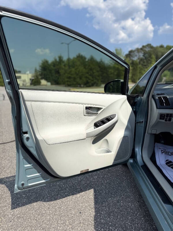 2013 Toyota Prius Three