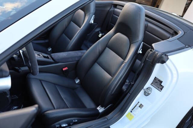 2015 Porsche 911 Carrera GTS