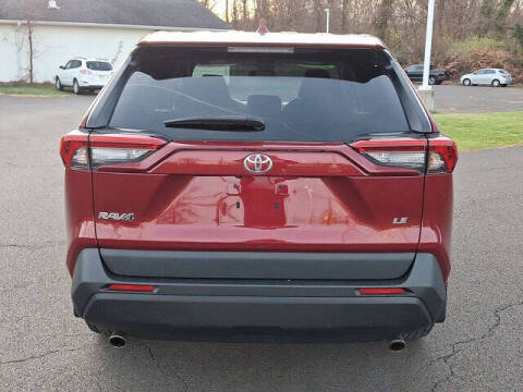 2023 Toyota RAV4 LE