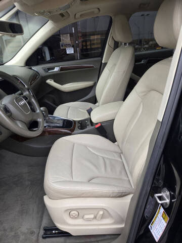 2012 Audi Q5 2.0T quattro Premium Plus