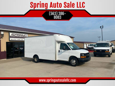 2013 Chevrolet Express Cutaway for sale at Spring Auto Sale LLC in Davenport IA