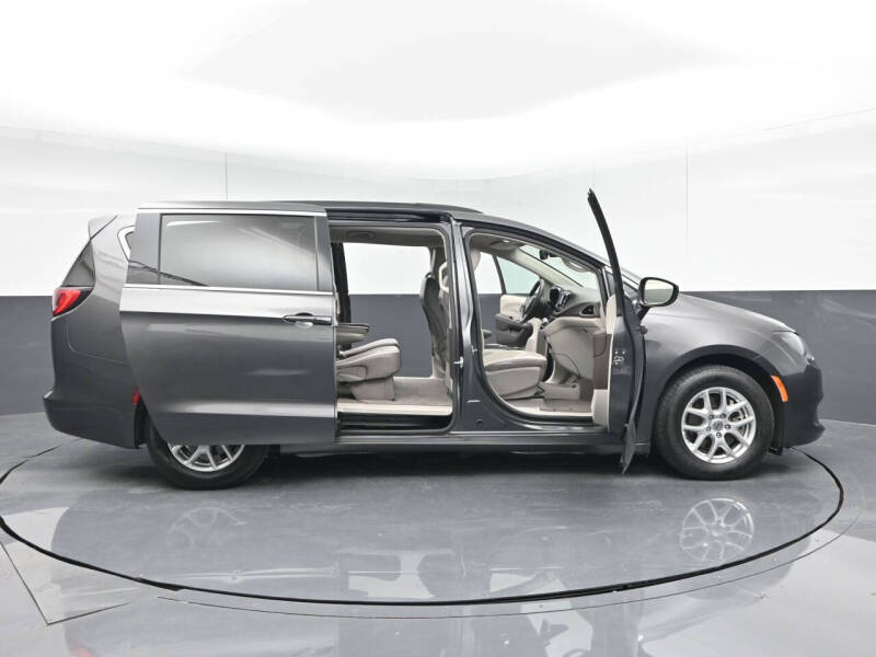 2021 Chrysler Voyager LXi
