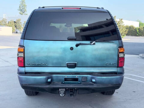 2005 GMC Yukon XL Denali