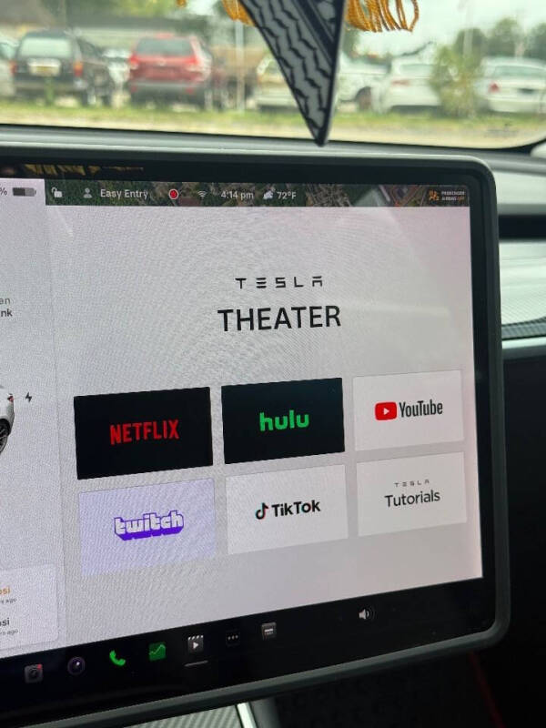 2020 Tesla Model 3 Standard Range Plus