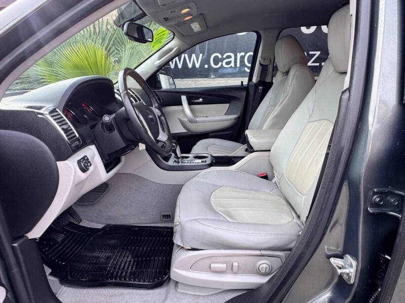 2011 GMC Acadia SLT-2