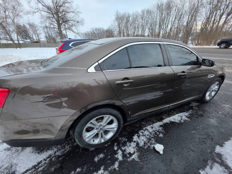 2016 Ford Taurus SEL