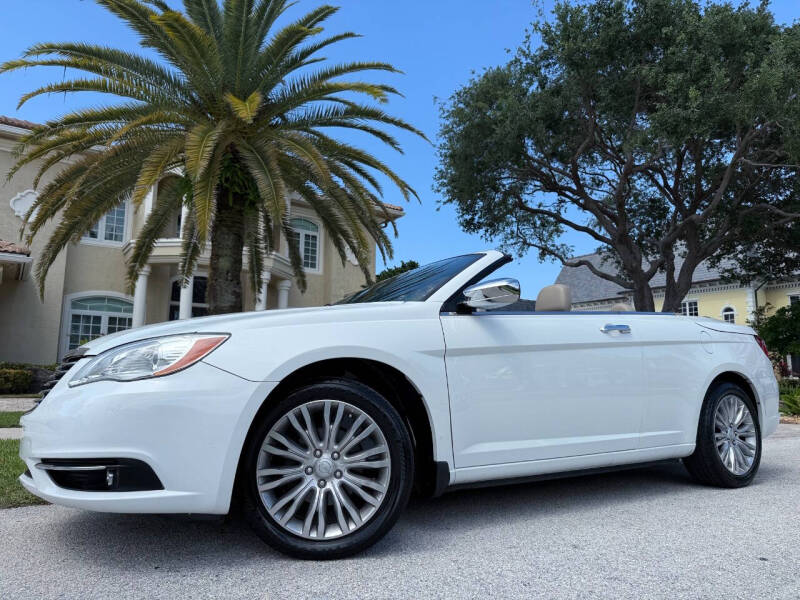 2011 Chrysler 200 Limited