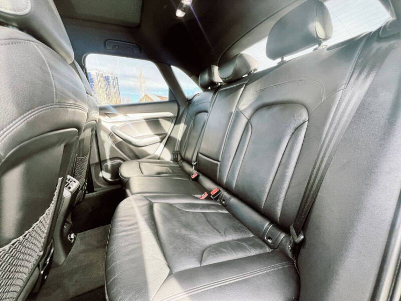 2017 Audi Q3 2.0T quattro Prestige