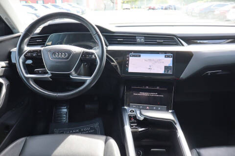 2024 Audi Q8 e-tron quattro Premium