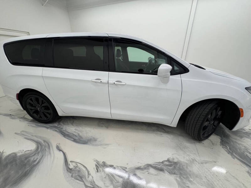 2020 Chrysler Pacifica Touring