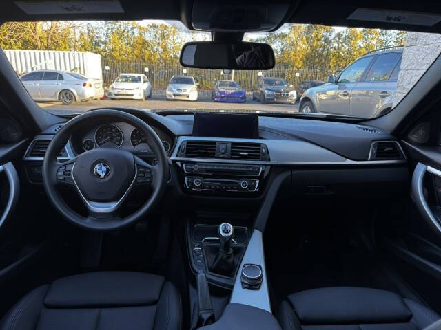 2018 BMW 3 Series 330i
