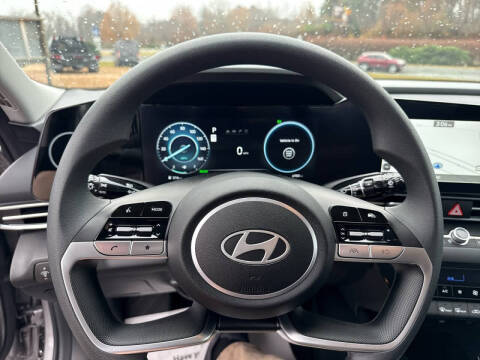 2024 Hyundai Elantra Hybrid Blue